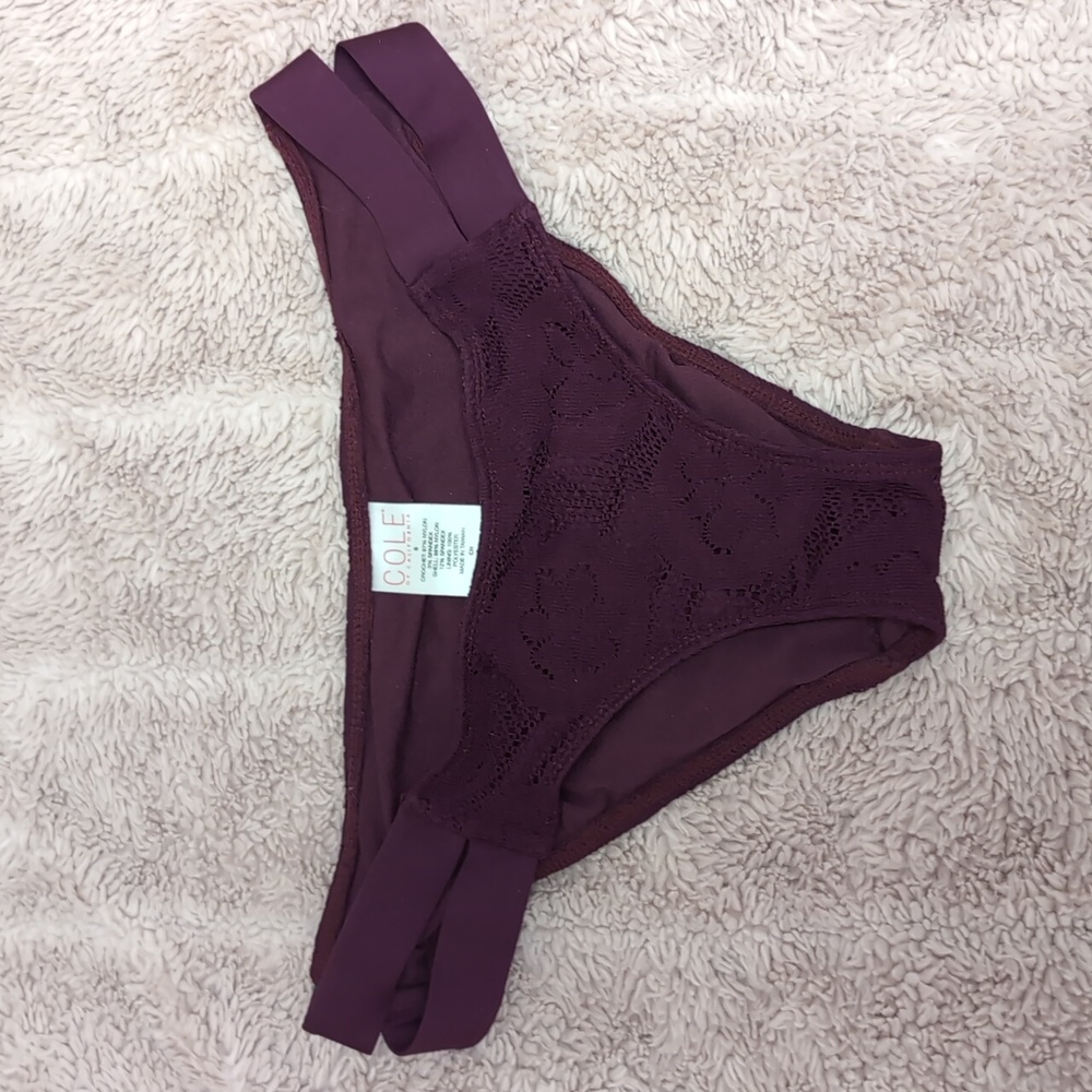 Black and Burgundy Bikini Bottom Set - Picture 4 of 6